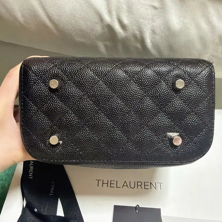 [BUNJANG] The Row Halfmoon Box Bag - Caviar Black / 더로랑 Halfmoon box bag - 캐비어 블랙