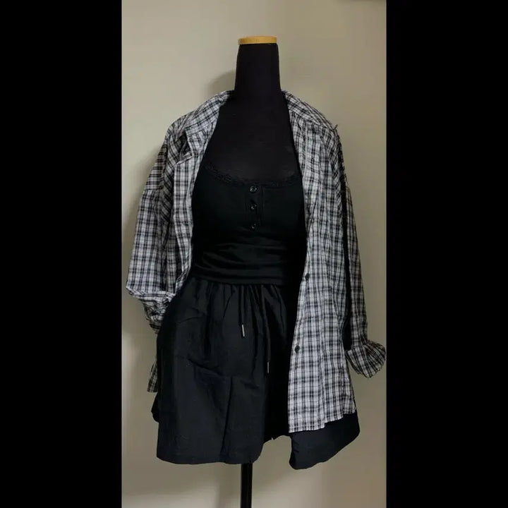 [BUNJANG] New Way Checkered Shirt, Lace Tank Top, and Shorts Set / [ 새상품 ] 체크 셔츠 남방 + 레이스 나시 + 반바지 SET
