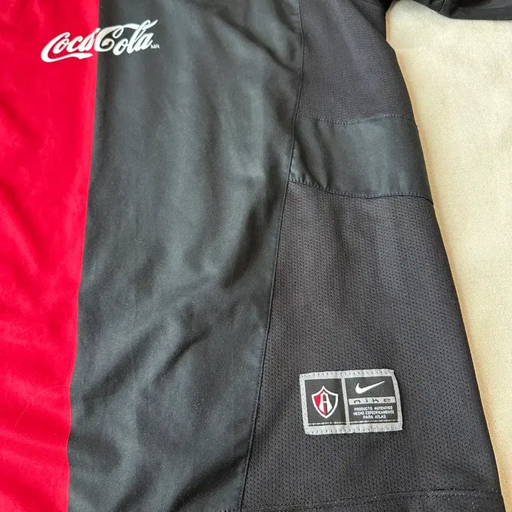 [BUNJANG] Nike Atlas FC 03-04 Home Jersey Coca-Cola L / 나이키 아틀라스 03-04 홈 유니폼 코카콜라 L