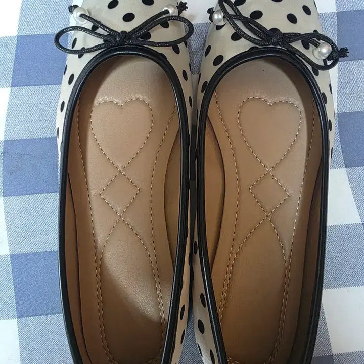 [BUNJANG] Unbranded Polka Dot Flat Shoes / 새거))땡땡이 플랫슈즈