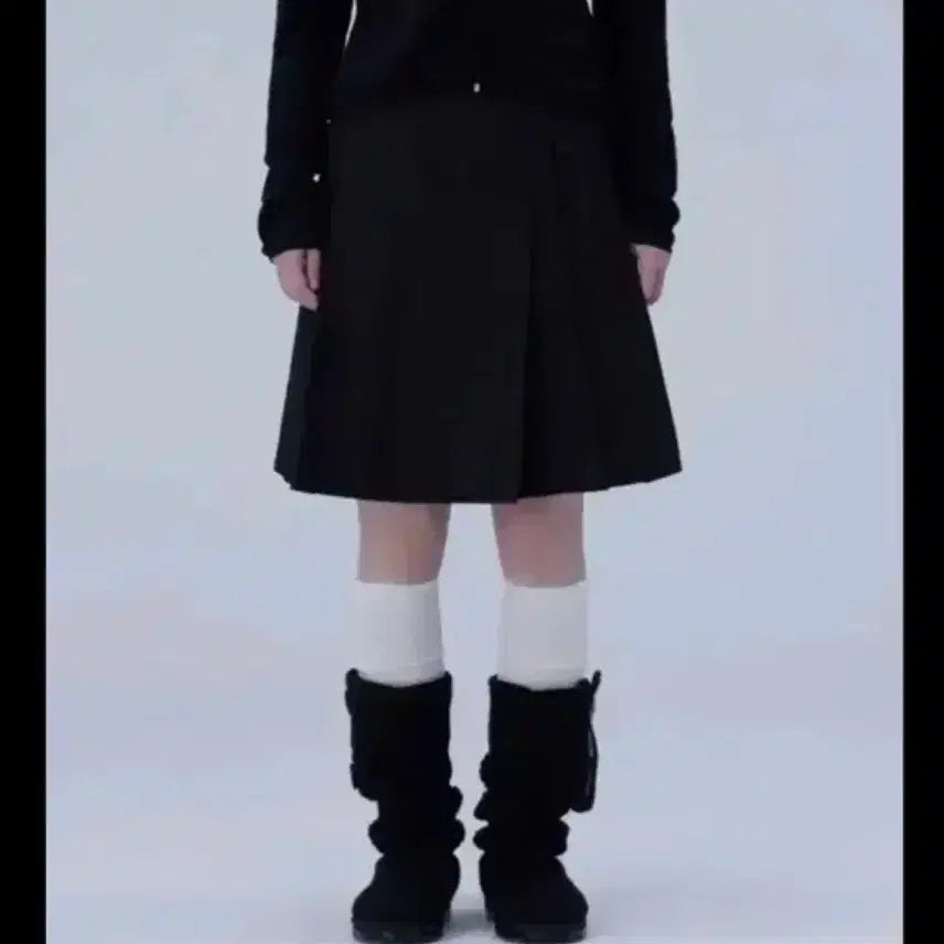 [SOLD OUT] 미세키서울 미디 랩 스커트 (1사이즈)