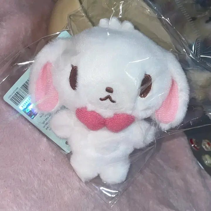 [SOLD OUT] 새상품)산리오 슈가바니즈 봉제인형 키링 시로우사 마스코트 키홀더 인형