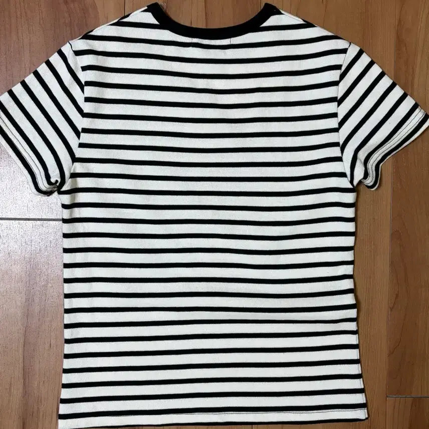 [SOLD OUT] 메이드모먼 스트라이프 반팔 티셔츠