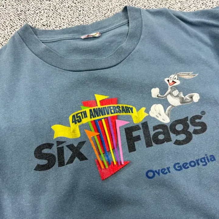 [BUNJANG] Six Flags Looney Tunes Vintage T-shirt / Six flags 루니튠즈 빈티지 반팔티