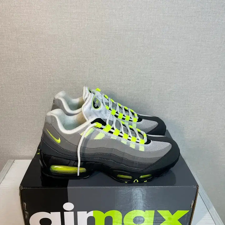 [SOLD OUT] 에어맥스 95 네온 OG 270 러닝화와 교환