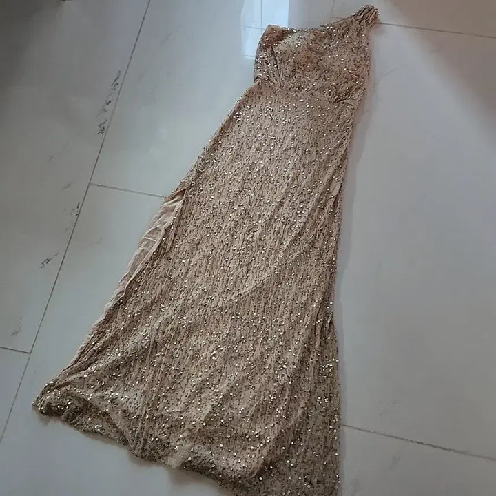 [BUNJANG] Aidan Mattox One-Shoulder Beaded Dress / Aidan Mattox 원숄더 비즈 드레스(웨딩, 돌잔치, 파티, 피로연