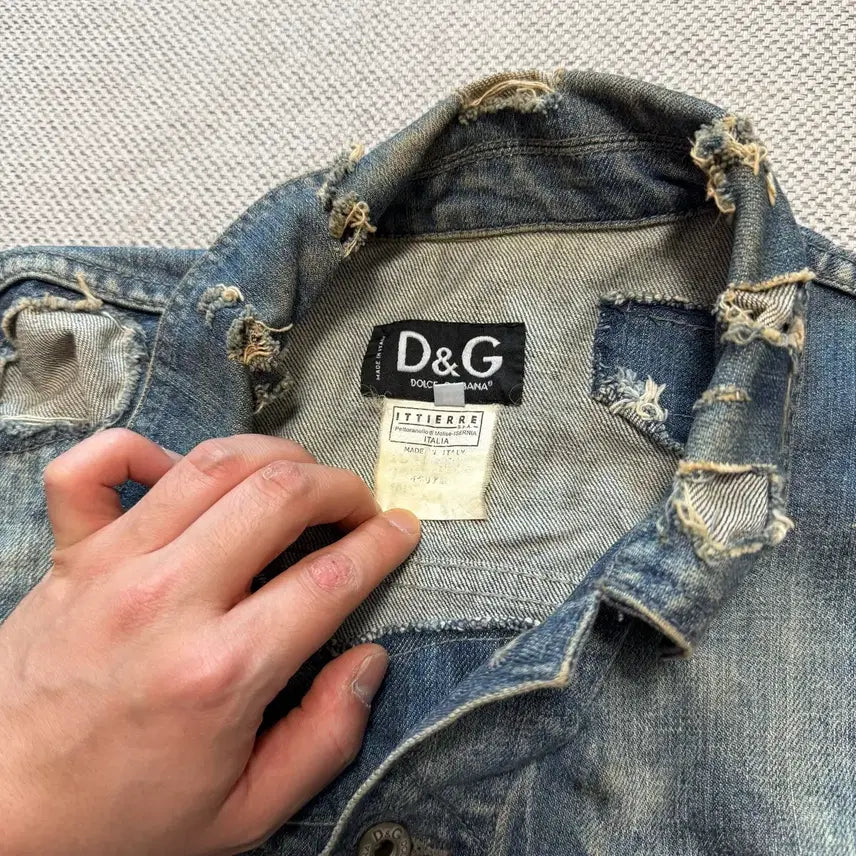[BUNJANG] Dolce &amp; Gabbana Patchwork Vintage Denim Trucker Jacket / 돌체앤가바나 패치워크 빈티지 데님 트러커 자켓