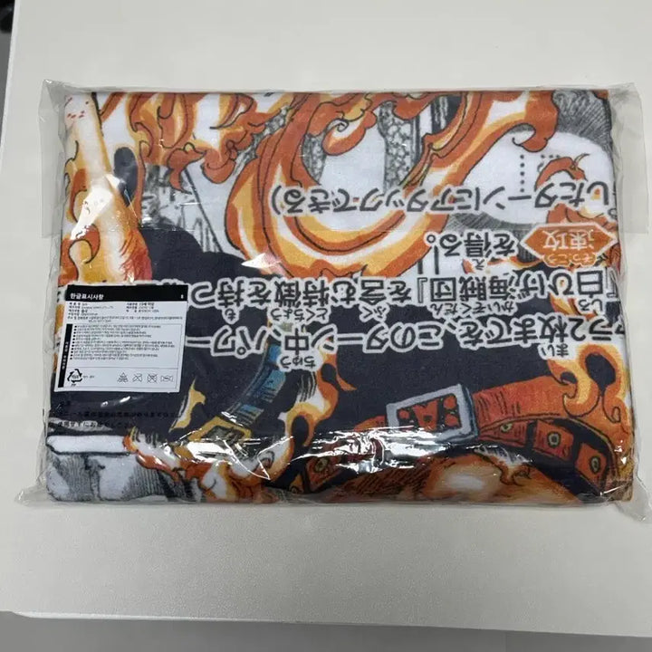 [SOLD OUT] (미개봉)원피스 카드게임 이치방쿠지 제일복권 에이스 카드 담요 B상