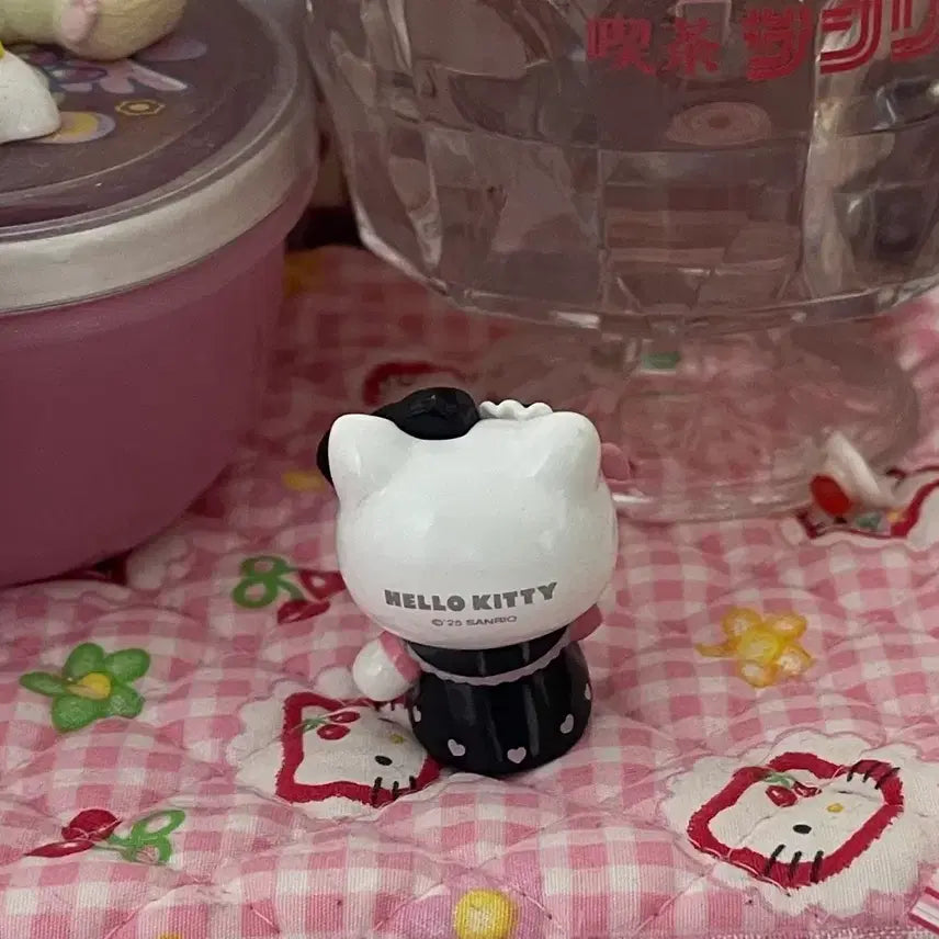 [BUNJANG] Sanrio Kitty Lolita Lace Black Ribbon Figure / 키티 로리타 레이스 블랙 리본 피규어 가챠 산리오 메이드