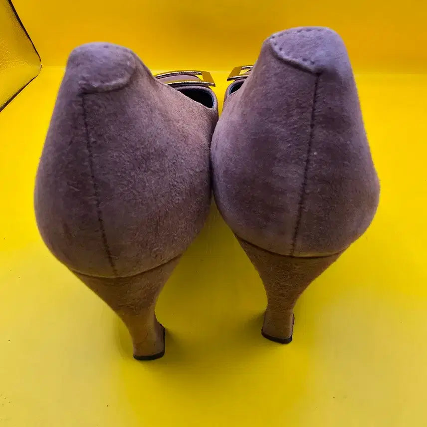 [BUNJANG] Elizabeth Stuart Suede Pumps 240 / 엘리자베스 스튜어트 스웨이드 펌프스 240