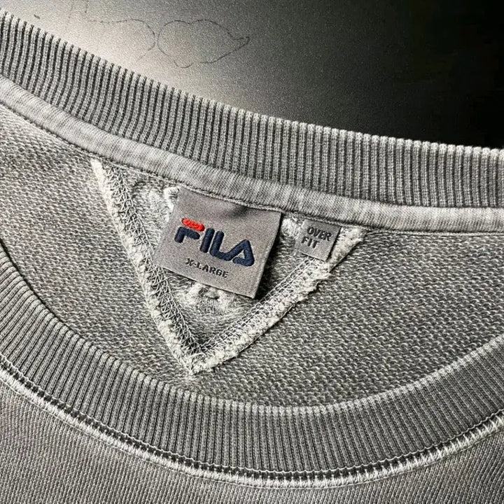 [BUNJANG] Fila Vintage Washed Oversized Sweatshirt / (110) 휠라 빈티지 워싱 오버핏 맨투맨