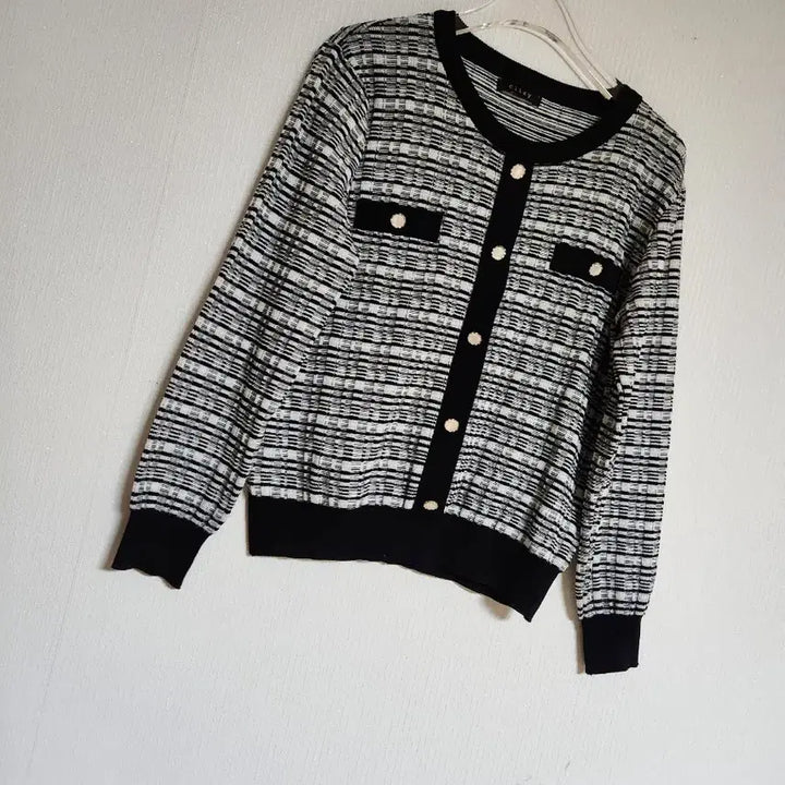 [BUNJANG] Clizy Semi-Crop Knit Cardigan Top / 클리지clizy세미크롭 니트티셔츠 55반~66반