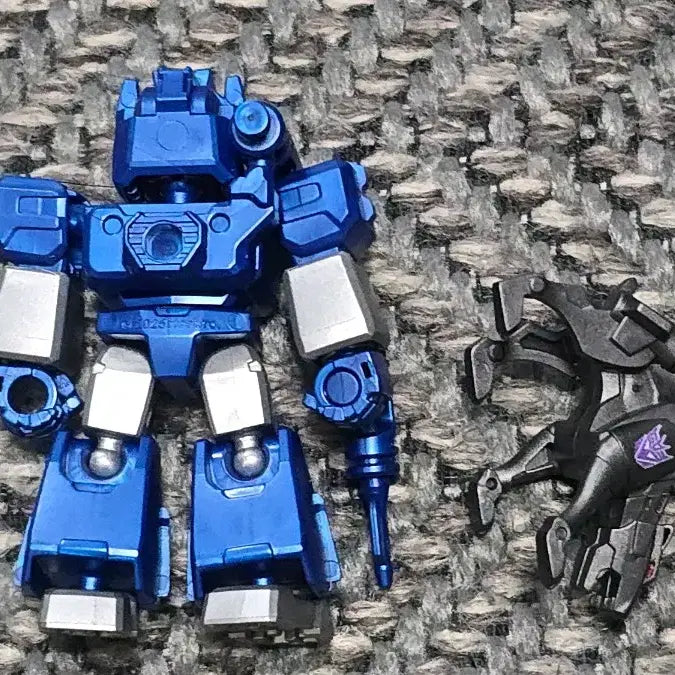 [BUNJANG] Blocky Defender Transformers Soundwave Metallic Color + Ravage / 블로키 디펜더 트랜스포머 사운드웨이브 메탈릭 컬러 + 레비지