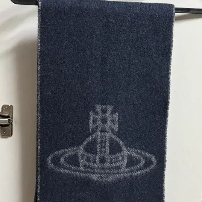 [BUNJANG] Vivienne Westwood Scarf / 비비안웨스트우드 목도리 판매합니다