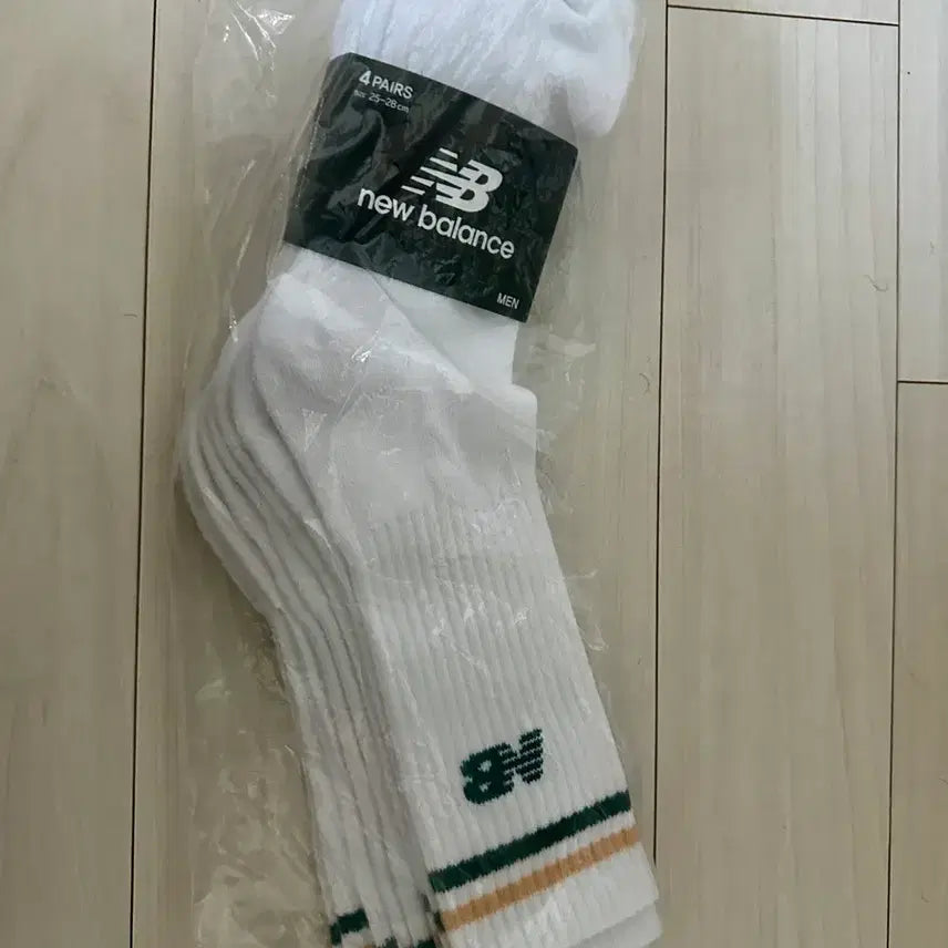 [BUNJANG] New Balance Socks (Bundle Set) / 뉴발란스 양말 팝니다! 새상품