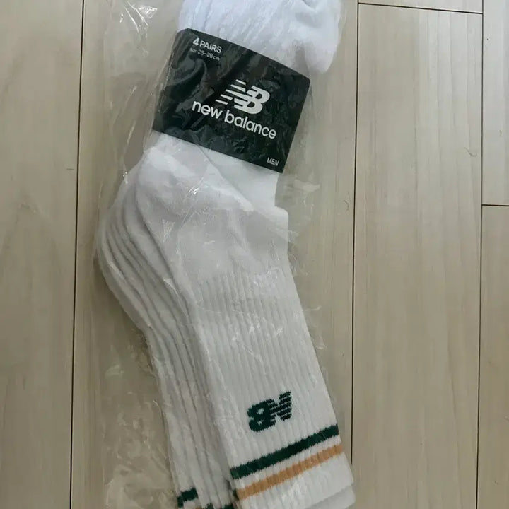 [BUNJANG] New Balance Socks (Bundle Set) / 뉴발란스 양말 팝니다! 새상품