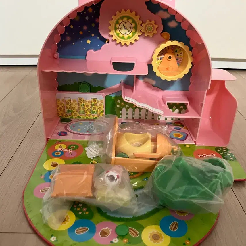 [BUNJANG] Hamutaro Carrier House Set with 9 Figures / (미사용 새상품) 햄토리 캐리어 하우스+피규어 9개