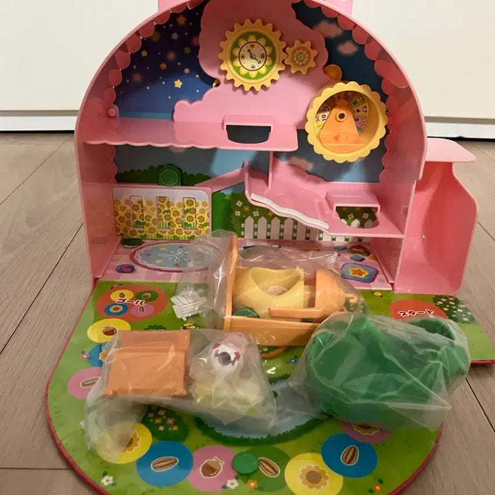 [BUNJANG] Hamutaro Carrier House Set with 9 Figures / (미사용 새상품) 햄토리 캐리어 하우스+피규어 9개