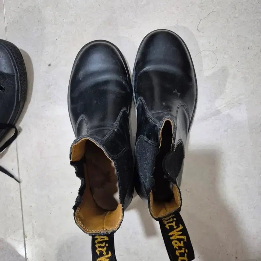 [BUNJANG] Dr. Martens Chelsea Boots US 9 / (270) 닥터마틴 첼시부츠 US 9