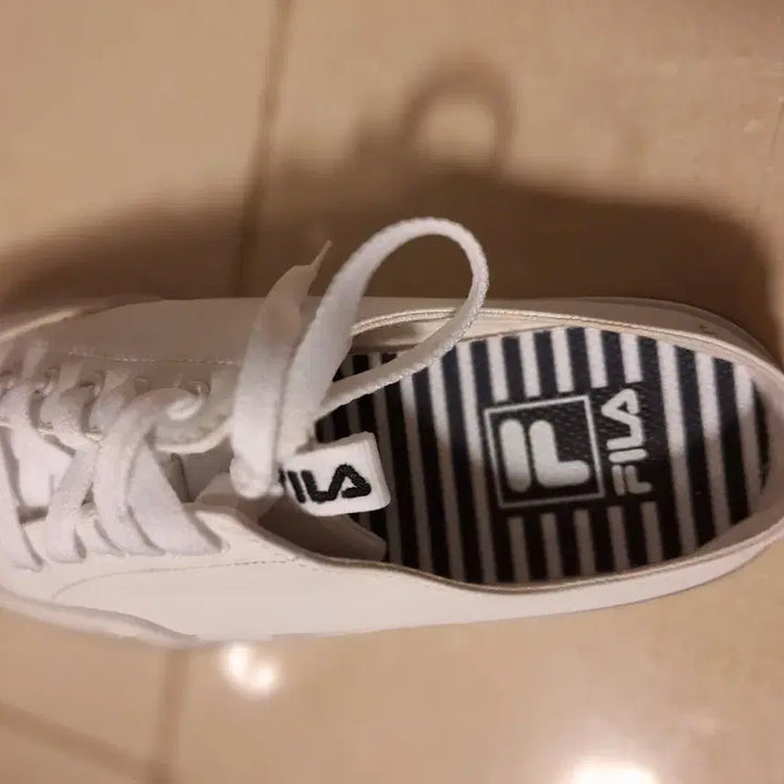 [BUNJANG] Fila White Sneakers Mule (230) / 