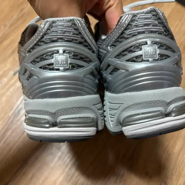 [SOLD OUT] 뉴발란스 1906R 그레이 (230)