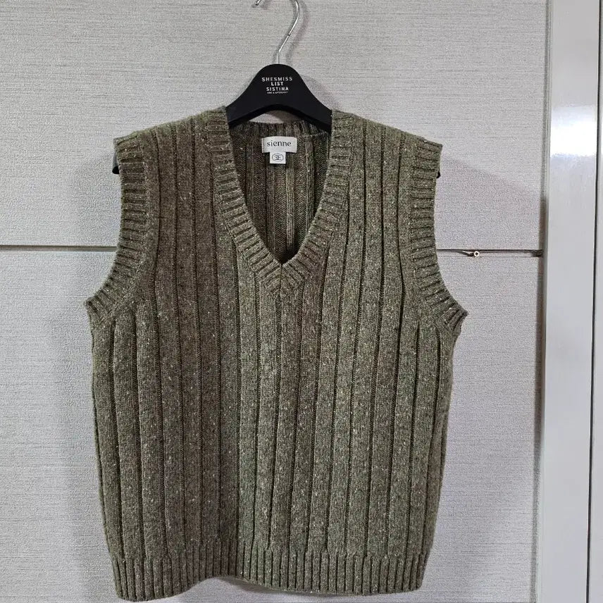 [BUNJANG] Sienne Scottish Wool Vest / 시엔느 Scottish wool vest
