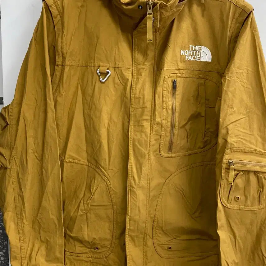[SOLD OUT] [L사이즈/상태우수] 노스페이스 밀리터리 포켓 팔 탈착 바람막이 자켓
