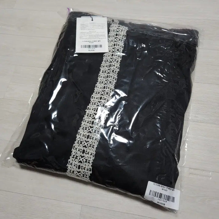 [BUNJANG] Seven Cellar Signature Lace Track Pants / 새상품 ) M 세븐셀라 시그니처 레이스 트랙팬츠