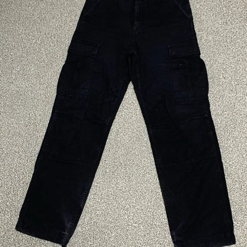 [BUNJANG] Carhartt Regular Cargo Pants 31x32 Black / 칼하트 레귤러 카고 팬츠 31x32 블랙