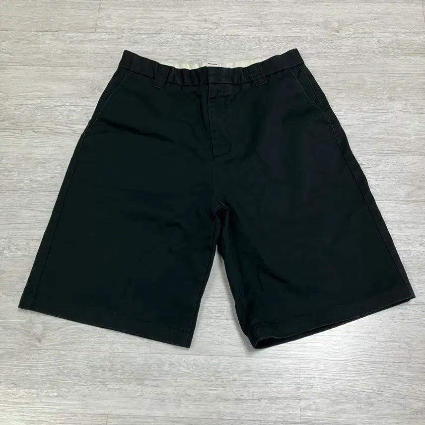 [BUNJANG] Musinsa Standard Heavyweight Wide Bermuda Shorts / [33] 무신사 스탠다드 헤비웨이트 와이드 버뮤다 블랙