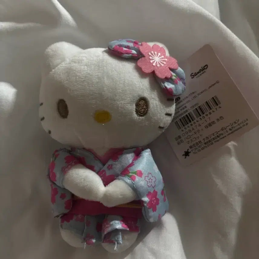 [BUNJANG] Hello Kitty Kimono Keyring / 기모노 키티 키링
