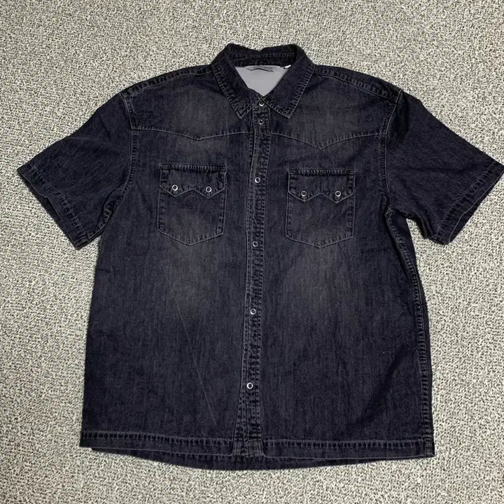 [BUNJANG] Uniform Bridge Black Denim Short Sleeve Shirt / 유니폼브릿지 블랙 데님 반팔 셔츠