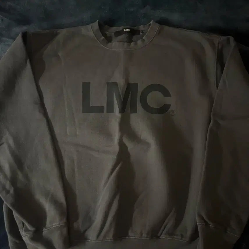 [BUNJANG] LMC Charcoal Sweatshirt / LMC 차콜 맨투맨 s
