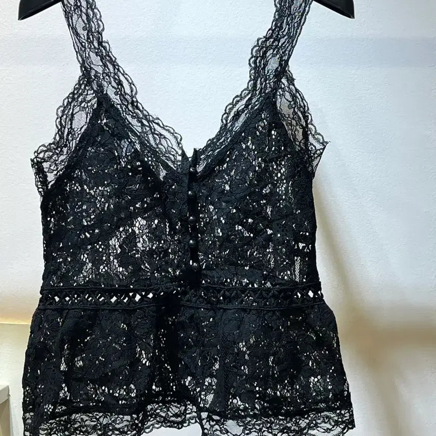 [BUNJANG] Japanese Lace Button Camisole / 일본 레이스 버튼 케미솔