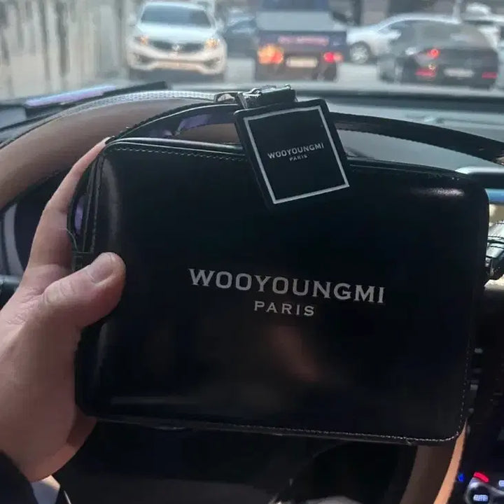[SOLD OUT] 우영미 스퀘어 미니백 블랙