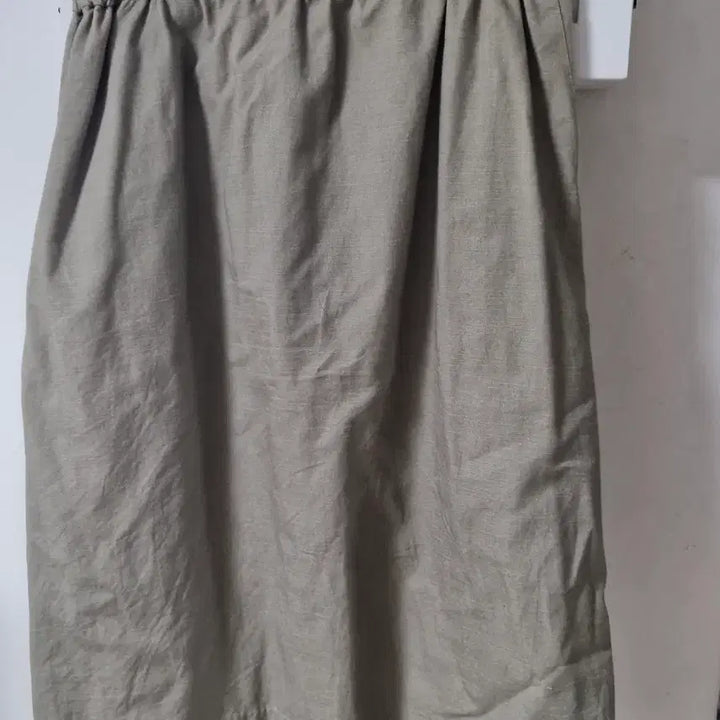 [BUNJANG] Thursday Island Khaki Floral Embroidered Wrap Skirt / 써스데이아일랜드 카키색 꽃 자수 랩 스커트