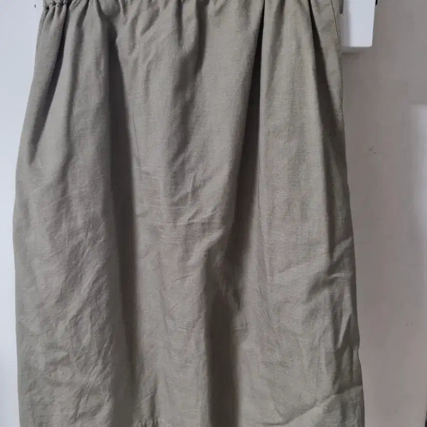 [BUNJANG] Thursday Island Khaki Floral Embroidered Wrap Skirt / 써스데이아일랜드 카키색 꽃 자수 랩 스커트