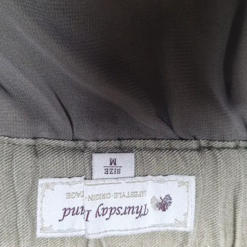 [BUNJANG] Thursday Island Khaki Floral Embroidered Wrap Skirt / 써스데이아일랜드 카키색 꽃 자수 랩 스커트