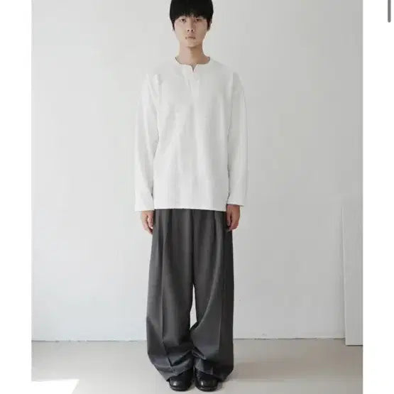 [BUNJANG] dojinoi Mono Three-Tuck Slacks / dojinoi 모노 쓰리턱 슬랙스(새상품)