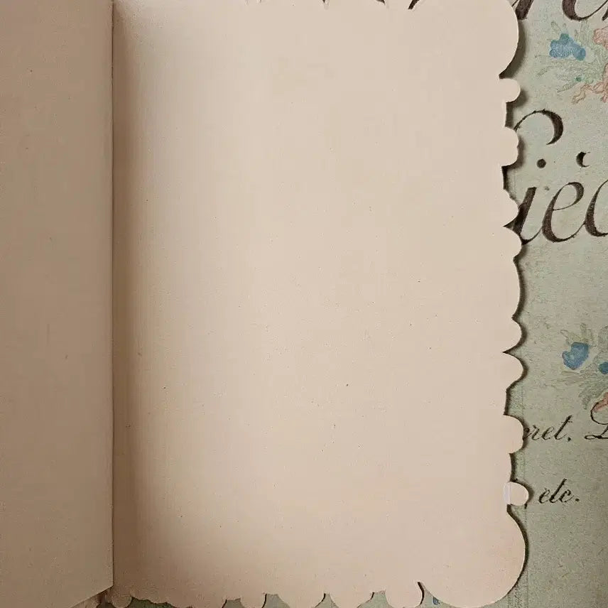 [BUNJANG] Vintage Victorian Embossed Rose Die-Cut Card / 빈티지 빅토리안 다이컷 엠보싱 장미 양각 카드 (은방울꽃)