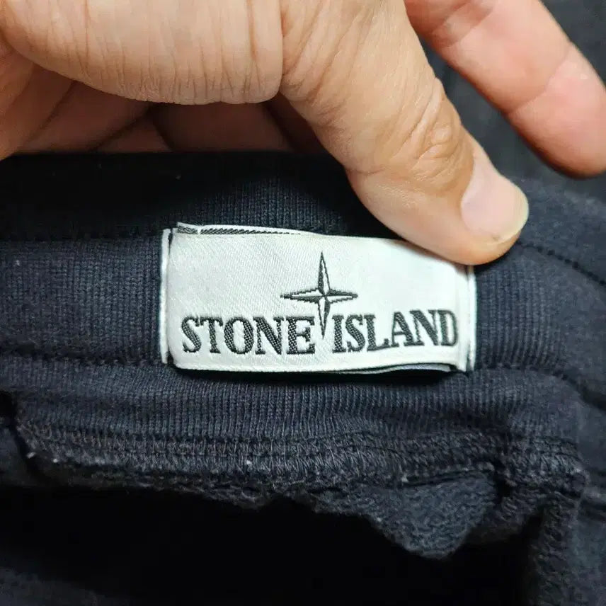 [SOLD OUT] 스톤아일랜드 반바지 블랙 L