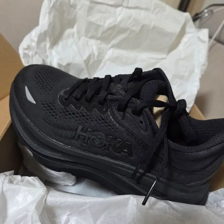 [SOLD OUT] 호카 본디와이드9 정품 새상품230