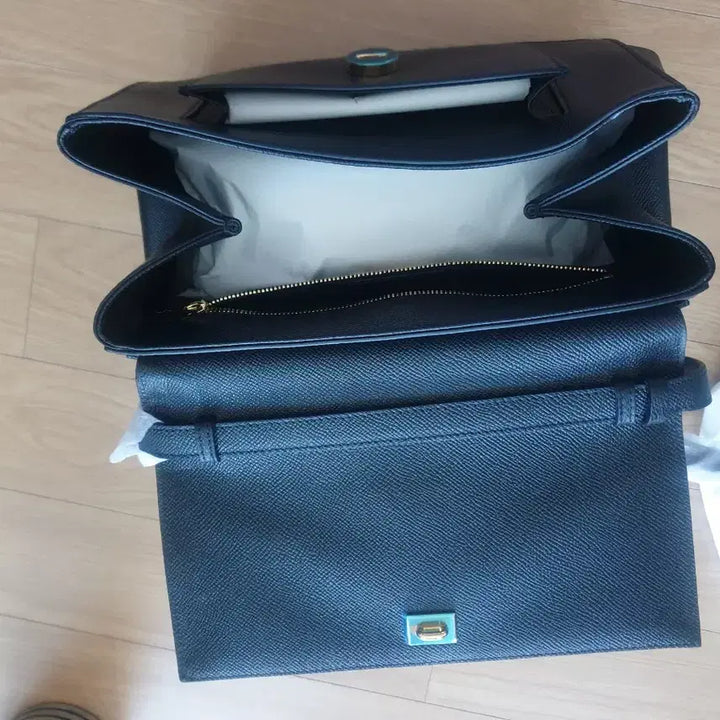 [BUNJANG] Ferragamo Vara Bow Carrie O Leather Top Handle Shoulder Bag / 반값이하 새상품) 페라가모 바라 보우 탑핸들 숄더백