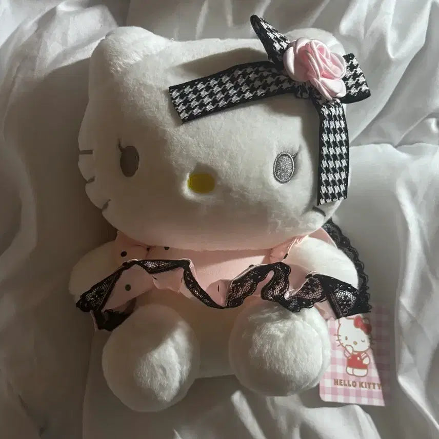 [BUNJANG] Hello Kitty Doll / 키티 인형