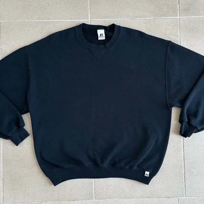 [BUNJANG] 00s Russell Athletic Sweatshirt Black XL / 00s 빈티지 러셀 스웻셔츠 블랙 XL