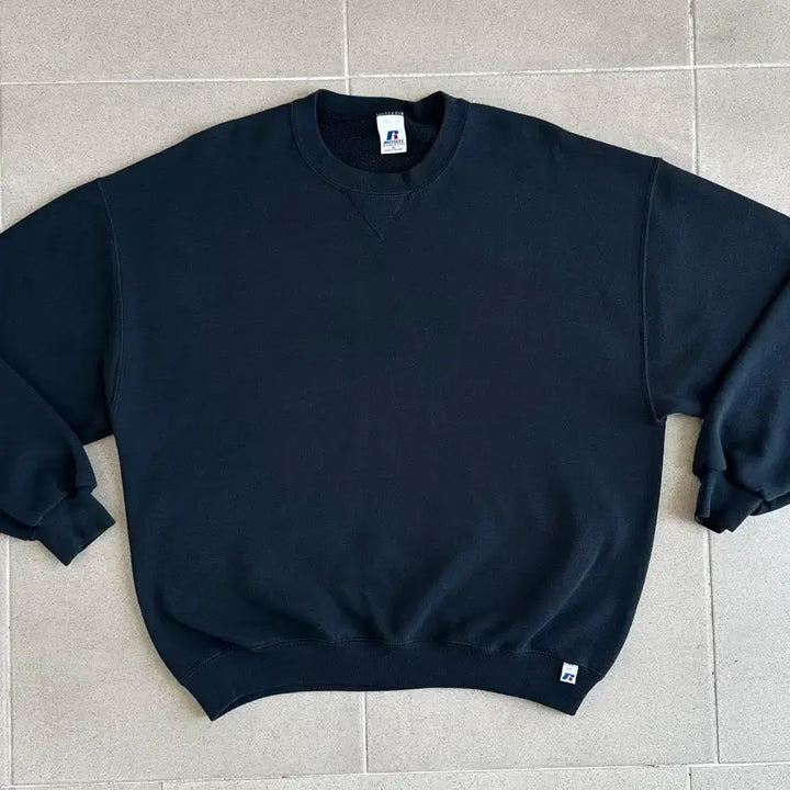 [BUNJANG] 00s Russell Athletic Sweatshirt Black XL / 00s 빈티지 러셀 스웻셔츠 블랙 XL