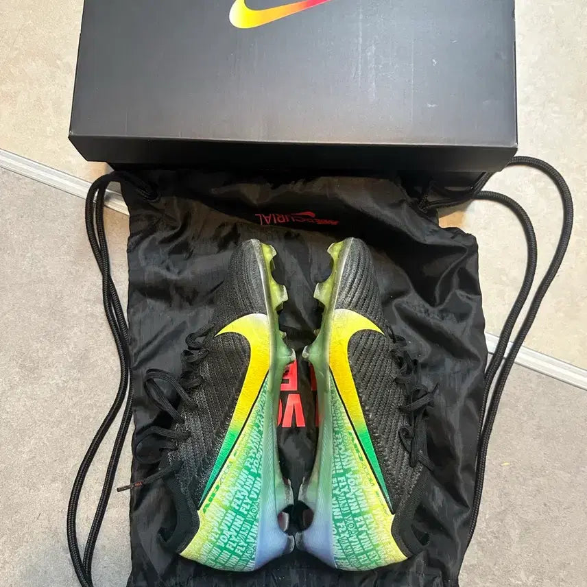 [BUNJANG] Nike Mercurial Vapor 16 Vini Jr. Edition / 나이키 머큐리얼 베이퍼16 비니시우스