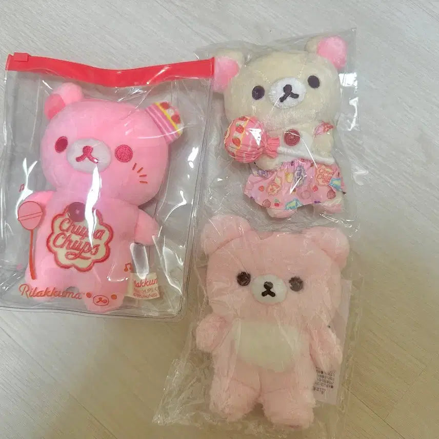 [BUNJANG] San-X Kogumachou &amp; Rilakkuma Chupachups Strawberry Milk Set / 산엑스 코구마 핑크+코리락쿠마 츄파춥스 세트 딸기우유 차이로이코구마