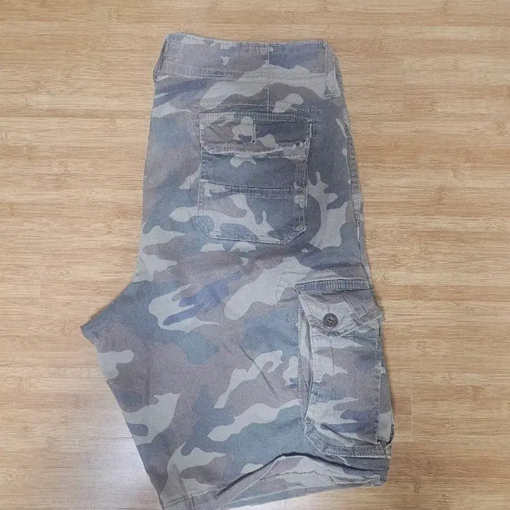 [BUNJANG] American Eagle Camo Pattern Cargo Shorts / 아메리칸이글 카고 반바지 카모 패턴