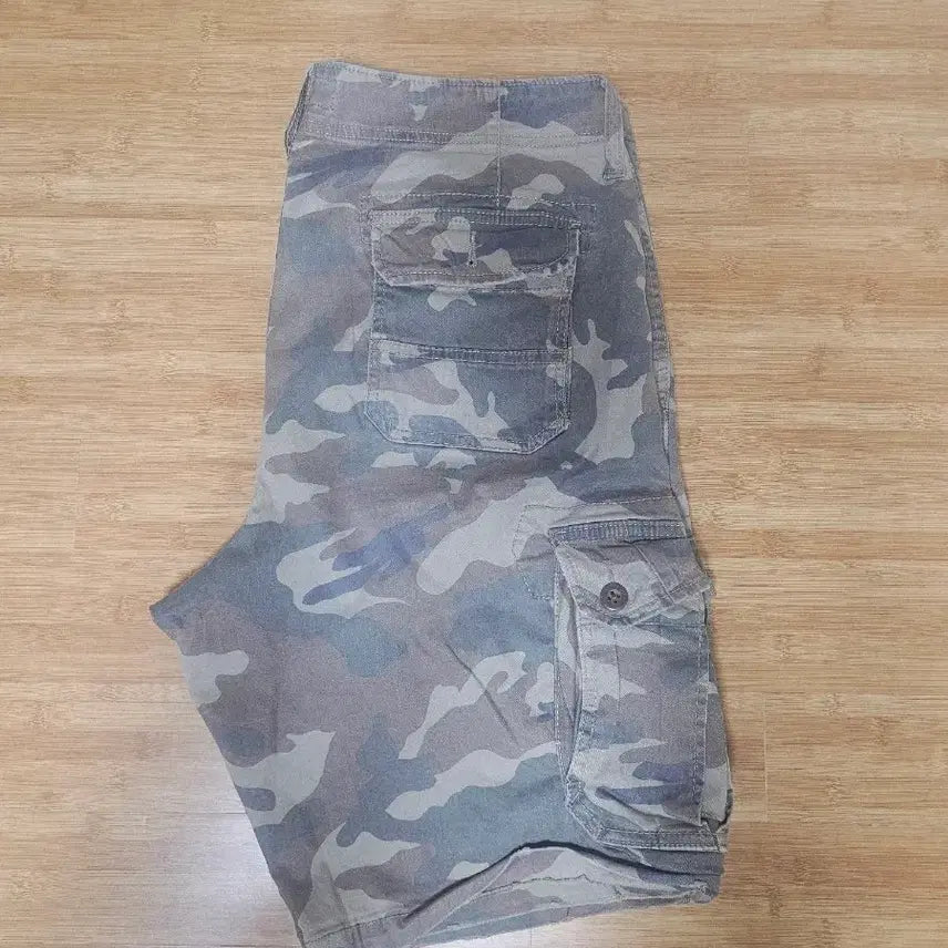 [BUNJANG] American Eagle Camo Pattern Cargo Shorts / 아메리칸이글 카고 반바지 카모 패턴